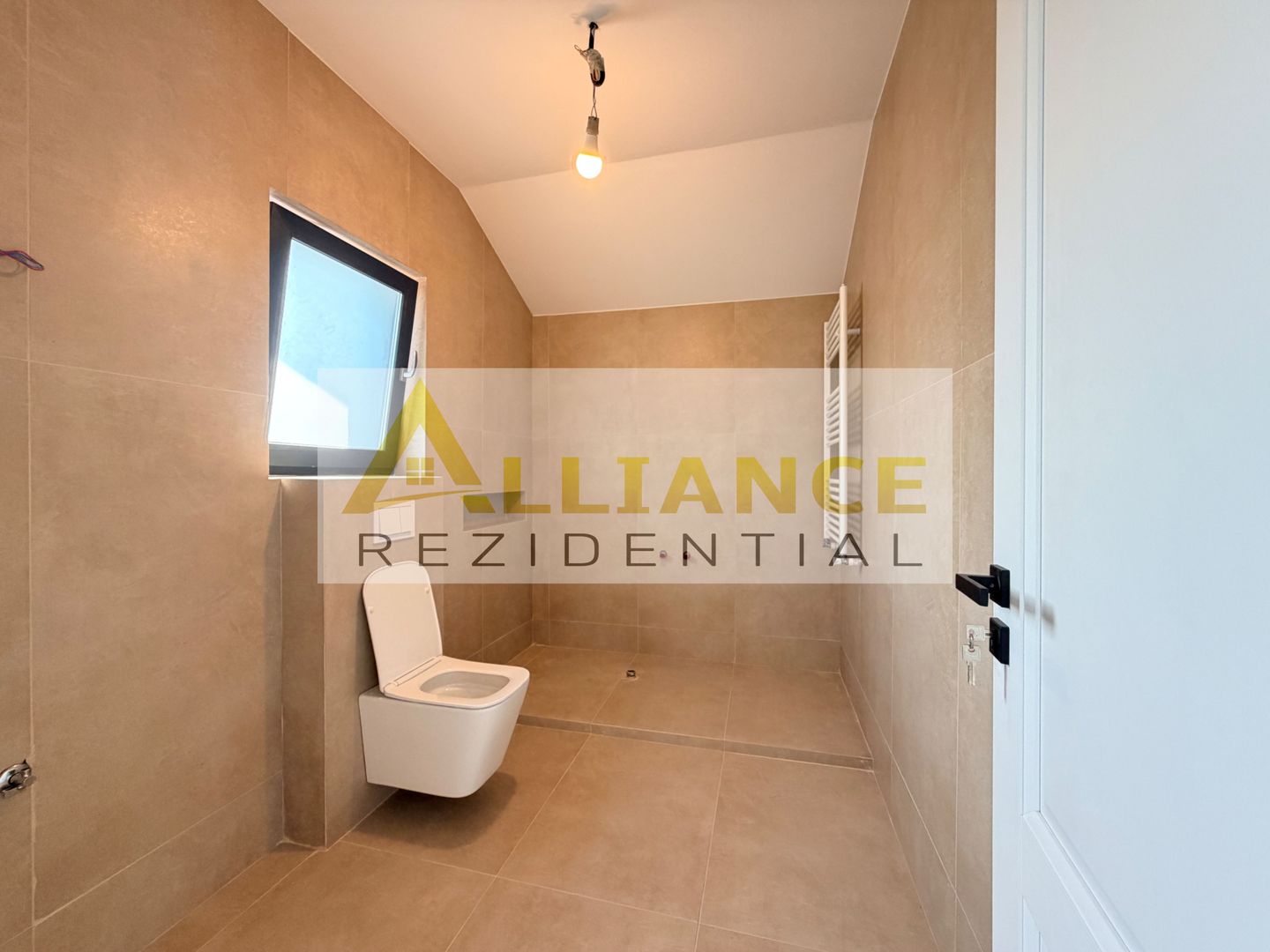 Casa P+M din caramida | Teren 280 mp | Incalzire in pardoseala si Tri - Poză 11