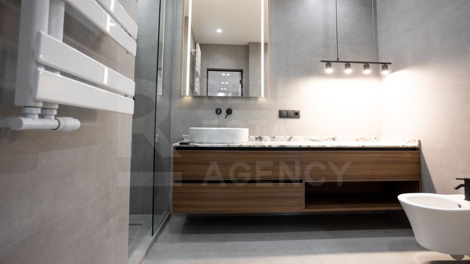 Vânzare, apartament, 2 odăi + living, str. Tricolorului, Centru - Poză 13