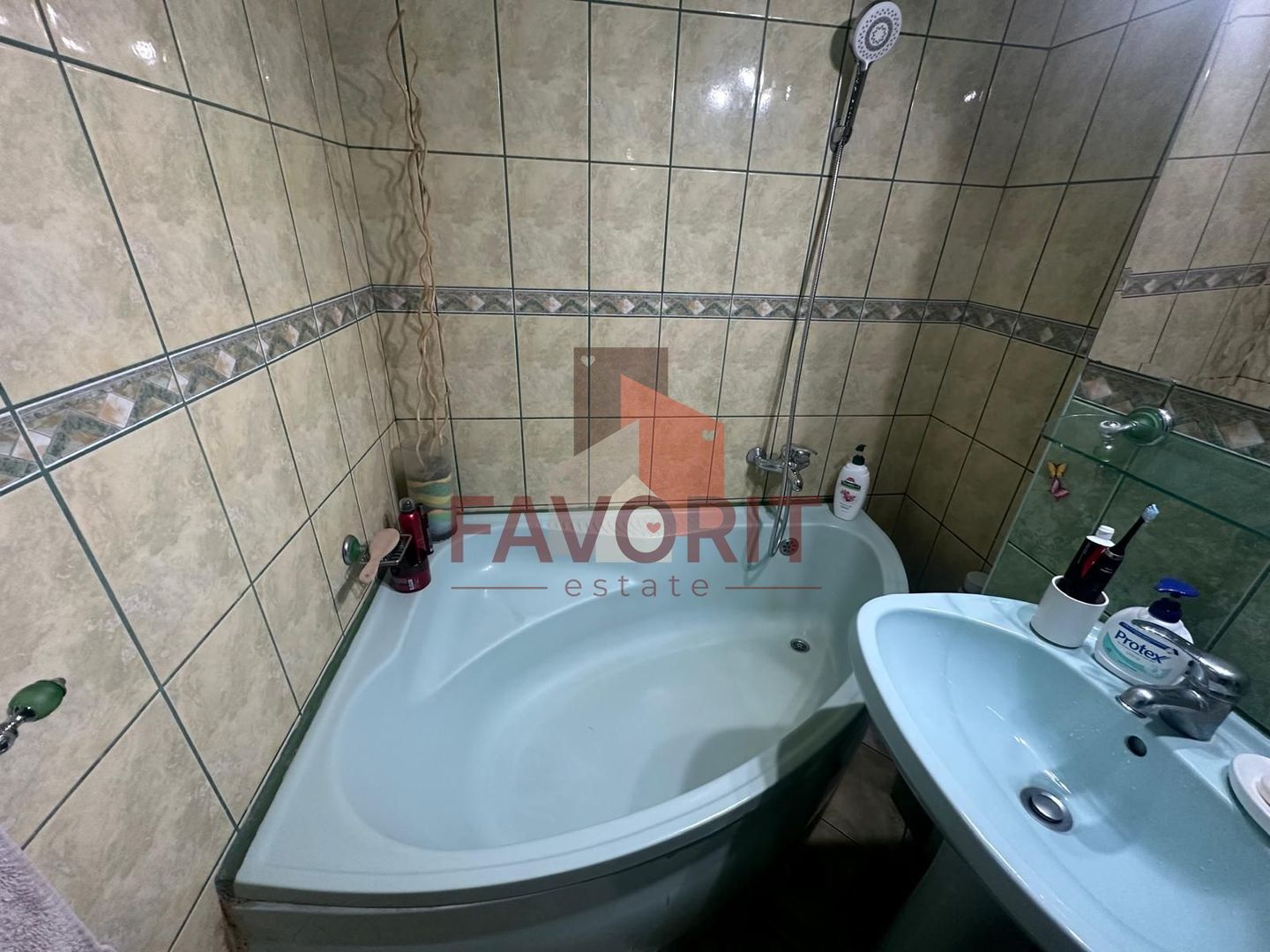 3 camere | etaj 2 | mobilat si utilat | 2 bai | 2 balcoane | zona excelenta | - Poză 13