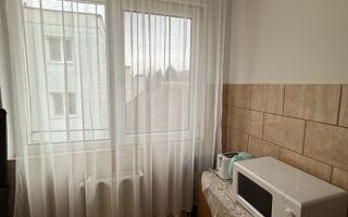 Garsonieră complet mobilată, cartier Tractorul - Poză 5