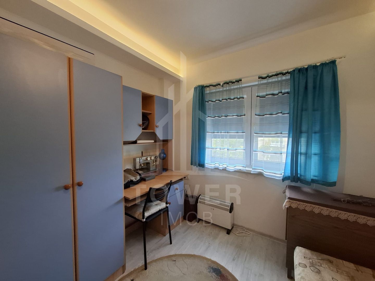 Apartament 4 camere -etaj 1, zona V. Aron - Poză 10