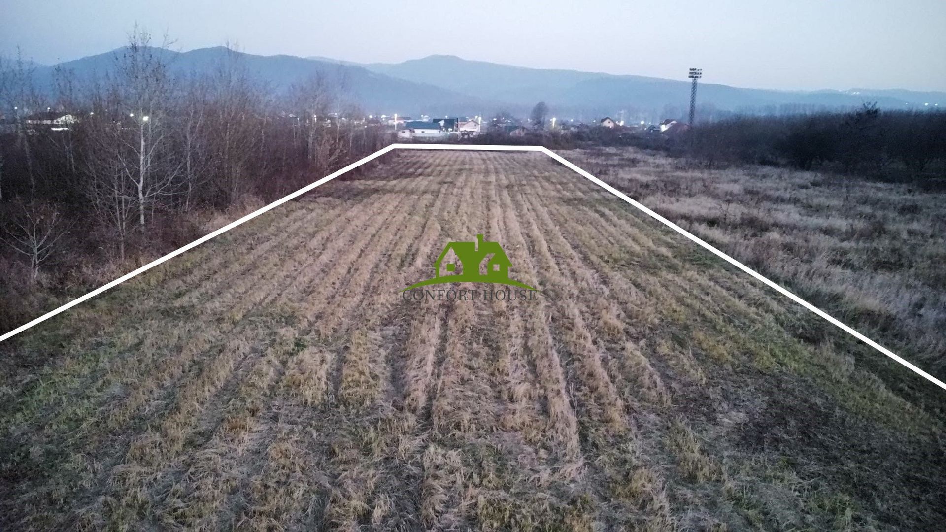 Teren Intravilan -plat-utilitati- Bujoreni la 3km de Nord RM.VL - Poză 4