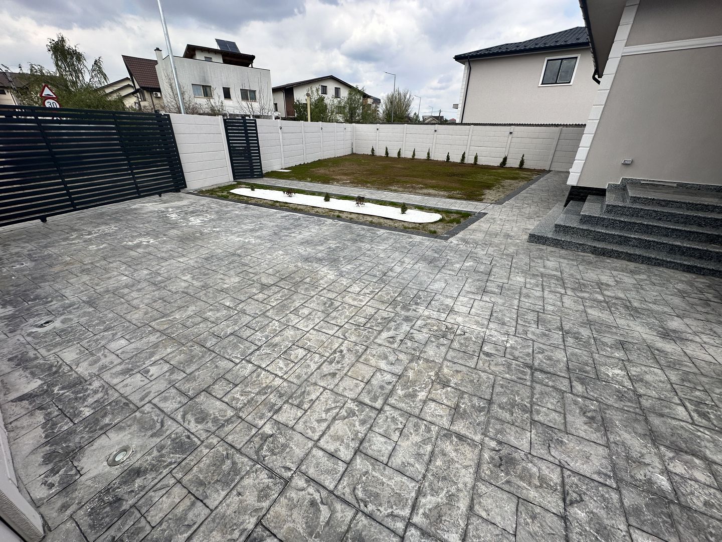 CASA INDIVIDUALA BRAGADIRU, TOATE UTILITATILE, CURTE 340 MP, COMIS 0% - Poză 16