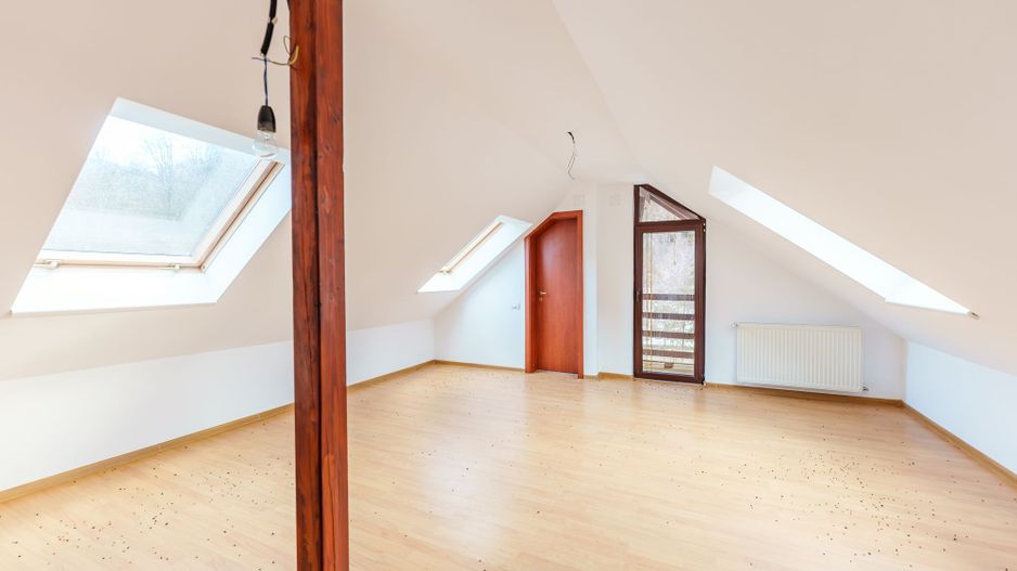 Vilă pentru investiții în Moneasa - Poză 7