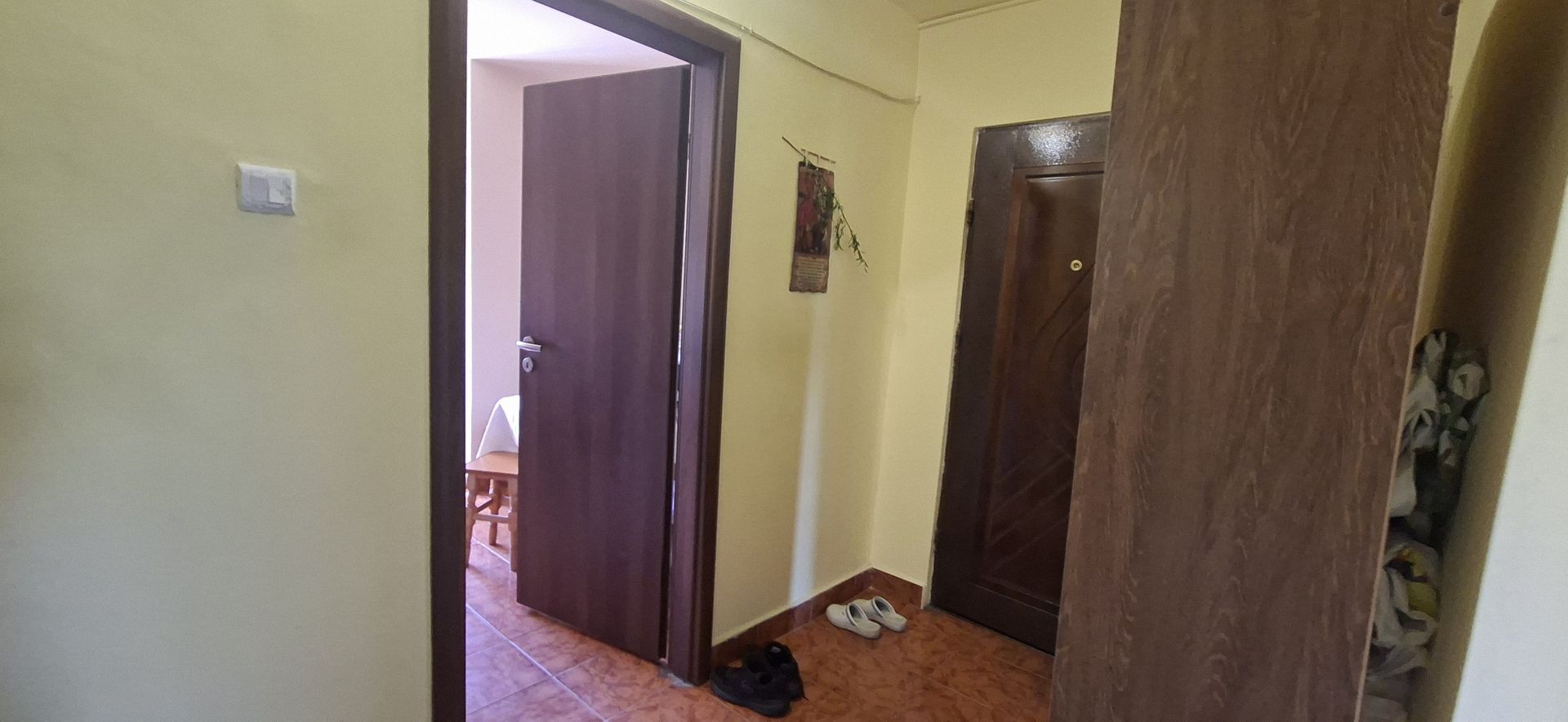 Apartament decomandat 3 camere - zona Torontalului - Poză 6