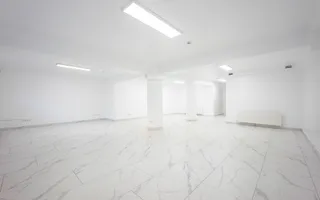 Vânzare spațiu comercial  Centru de 451,6 mp, amplasat pe teren privat - Poză 33