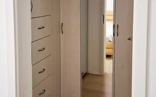 Vilă P+1, mansarda amenajata, 4 camere, central Popesti-Leordeni - Poză 14