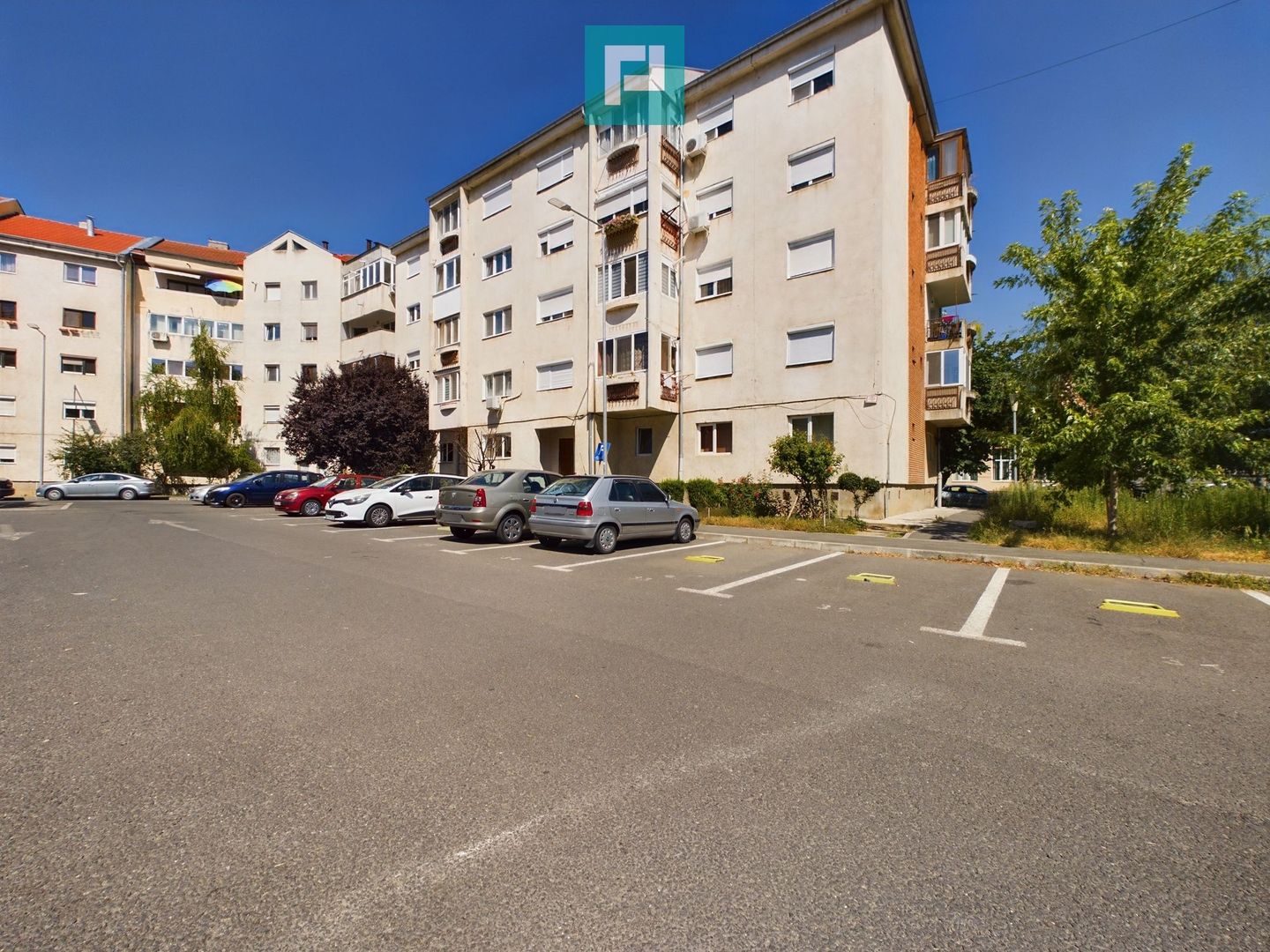 Apartament cu 3 camere în Alfa - Poză 14