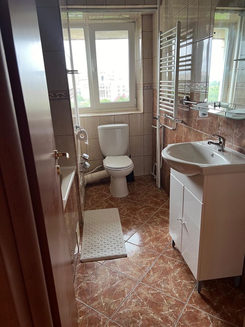 Inchiriere apartament modern cu 2 camere  zona Izvor vedere la parc - Poză 12