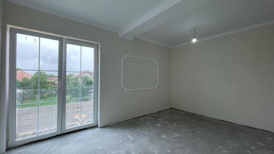 Duplex desparțit - 5 camere și 3 băi- Moșnița Nouă - Poză 13