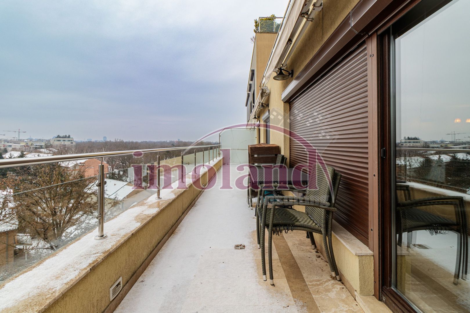 Vanzare- Proprietate splendida cu terasa cu vedere catre parc - Soseaua Nordului - Poză 11