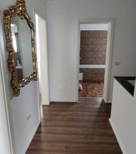 DUPLEX MOSNITA NOUA  98 MP UTILI CU 375 MP TEREN - Poză 16