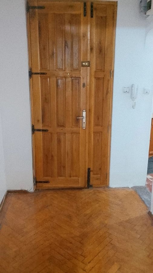 APARTAMENT NEMOBILAT SPATIOS METROU UNIVERSITATE - Poză 8