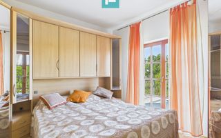 Vilă cu arhitectură deosebită în Aradul Nou - Poză 9