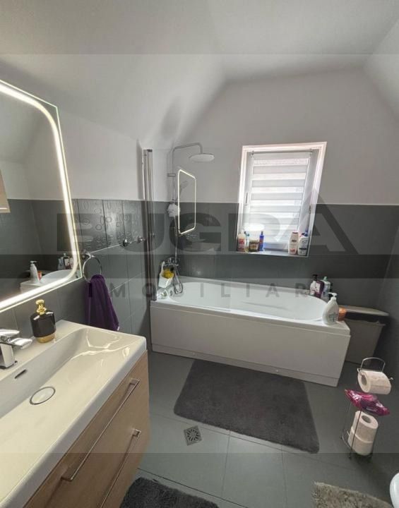 Casa individuala la cheie, 110 mp+588mp Teren, parcare, Zona Europa - Poză 6