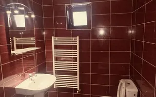 Casă cu 4 camere, curte proprie și 2 balcoane – Șelimbăr - Poză 13