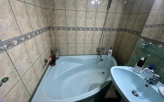 3 camere | etaj 2 | mobilat si utilat | 2 bai | 2 balcoane | zona excelenta | - Poză 13