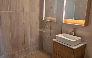 CLADIRE BIROURI SAU COMERCIAL | 550 MPU | 22 CAMERE 10 BAI 8 PARCARI | DAMAROAIA - Poză 7