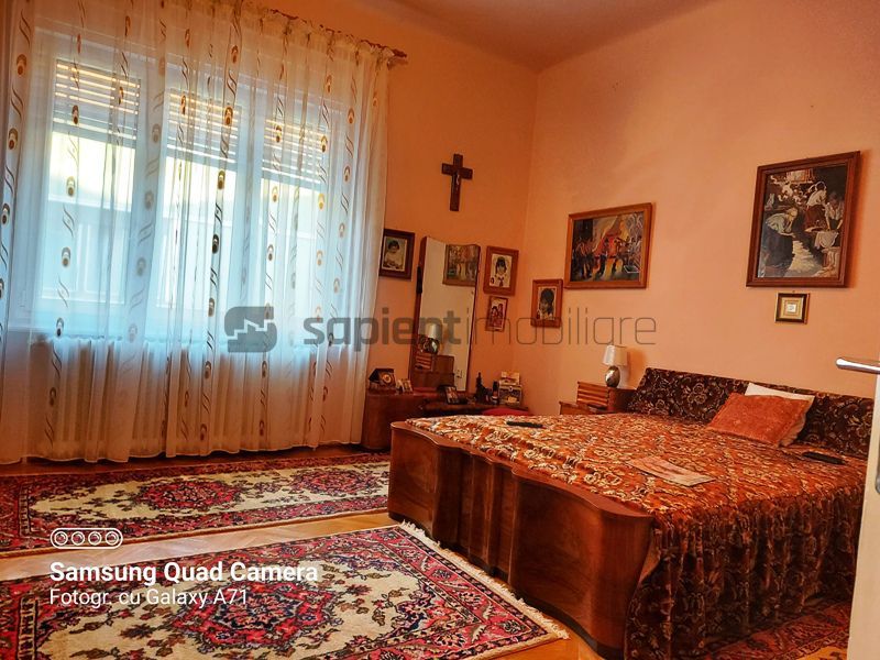 Casa cu 4 camere in zona Armatei Romane - Poză 14