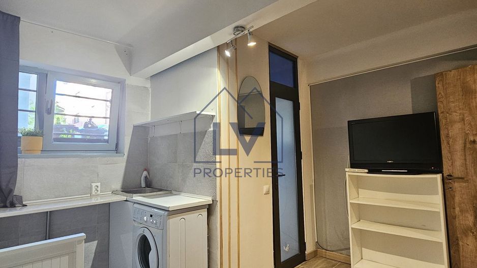 Ultracentral Moxa Victoriei Airbnb 3 garsoniere - Poză 8
