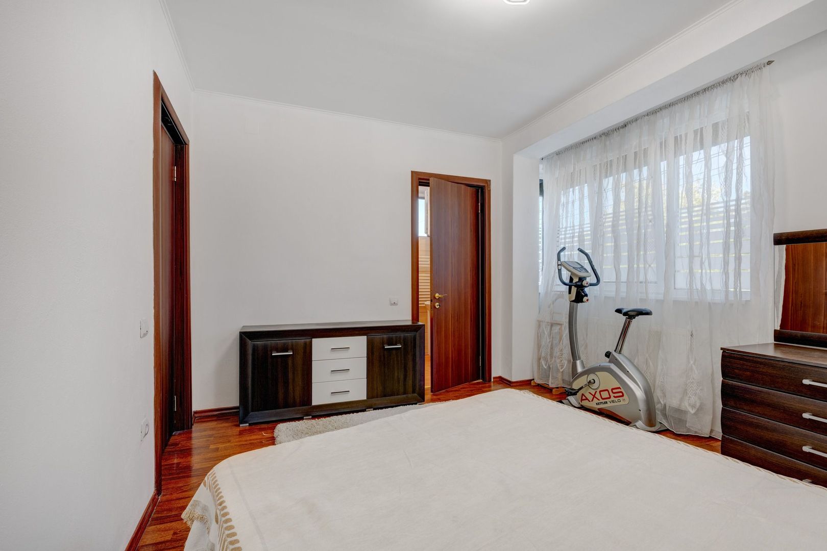 SI CASA SI AFACERE totul sub același acoperiș in Sector 5 ! - Poză 12