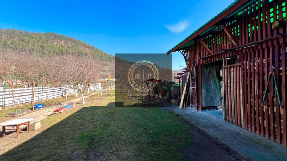 Casă pretabila 2 familii | 280 mp utili| 1350mp Teren | Garaj - Poză 21