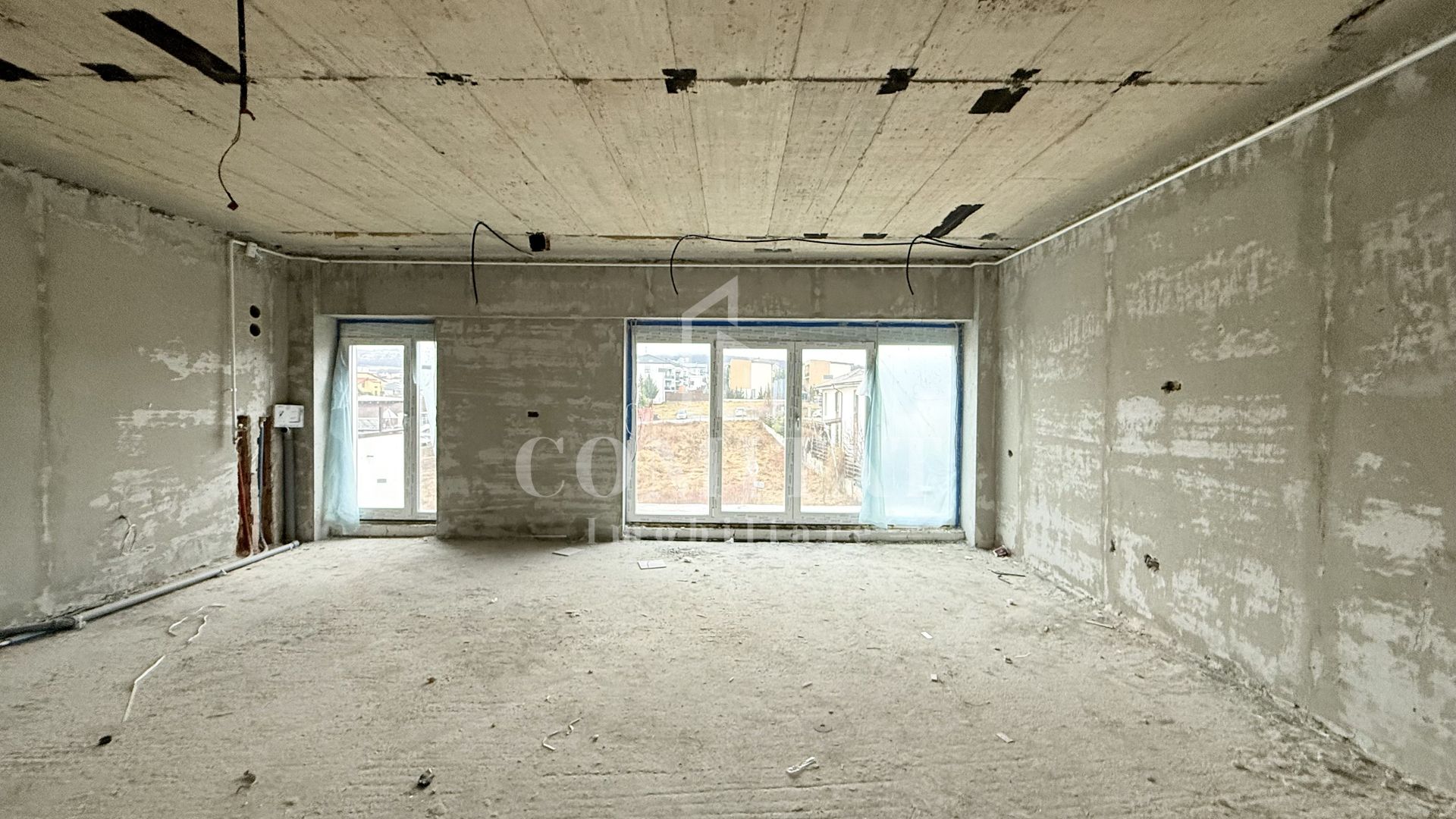 Apartament cu 3 camere | 100 mp | Europa - Poză 1