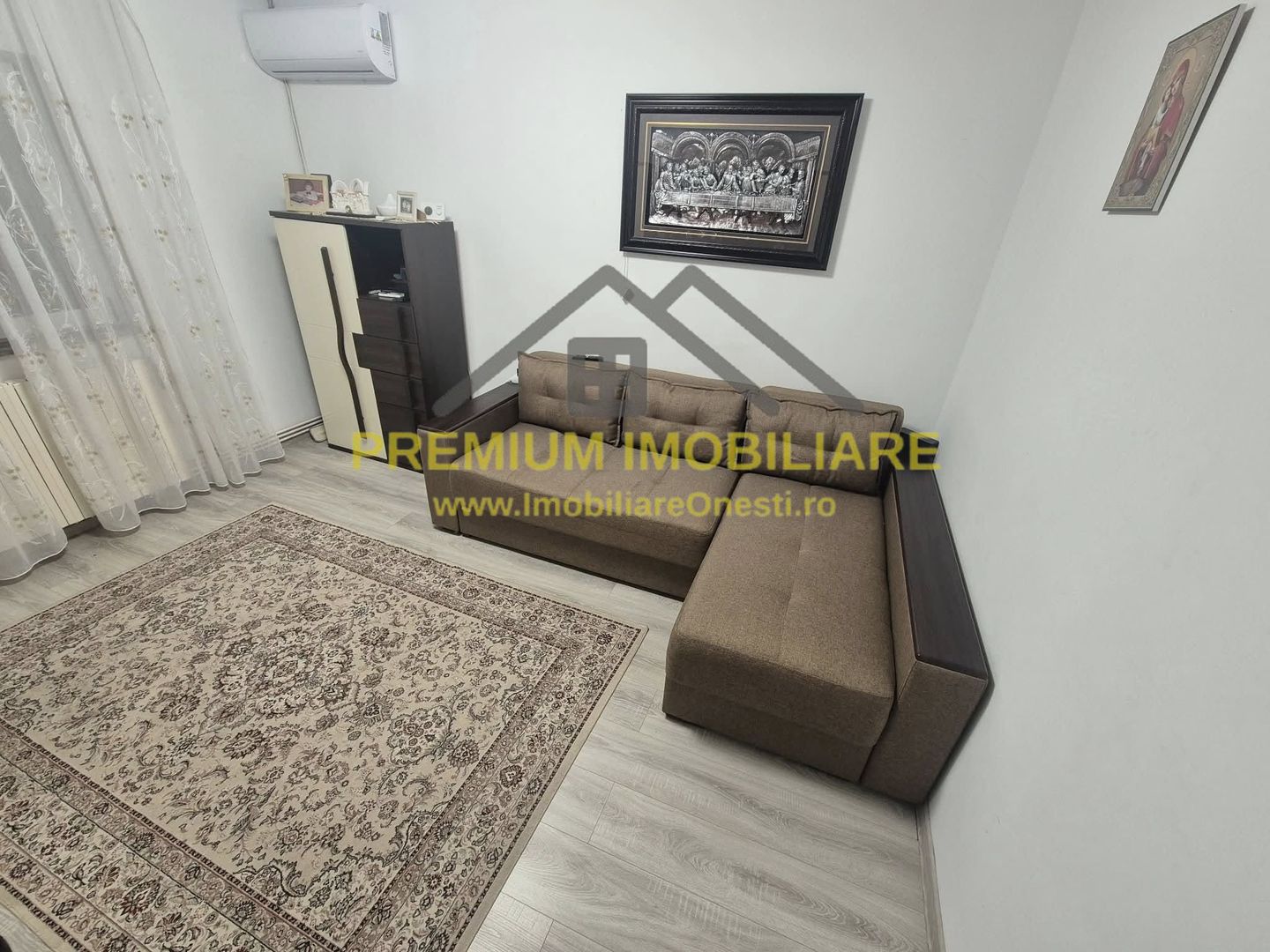 Garsoniera de vanzare - Zona de jos - Poză 2