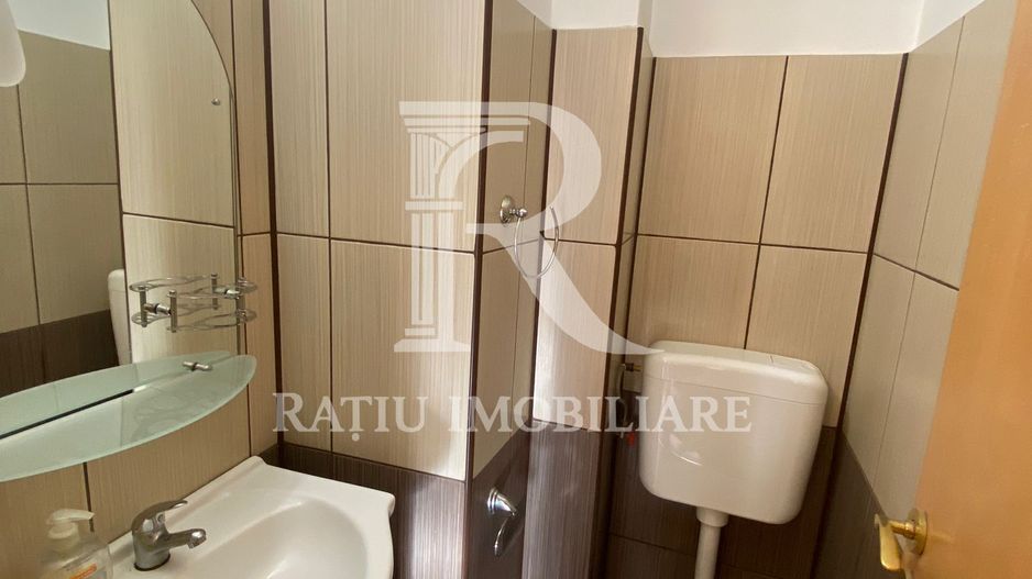 Apartament cu 4 camere | Pet Frendly | Ultracentral | Oradea - Poză 10