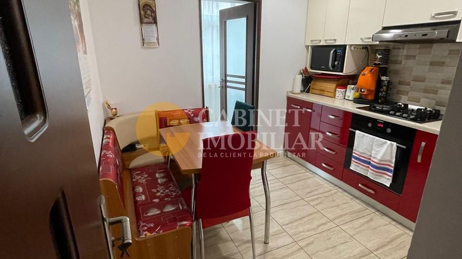 Nicolina - 3 Camere Decomandat Etaj 2 Bloc 1986 - Poză 7