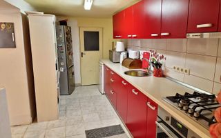 Apartament la casa | 3 camere | Curte individuala | Cisnadie - Poză 2