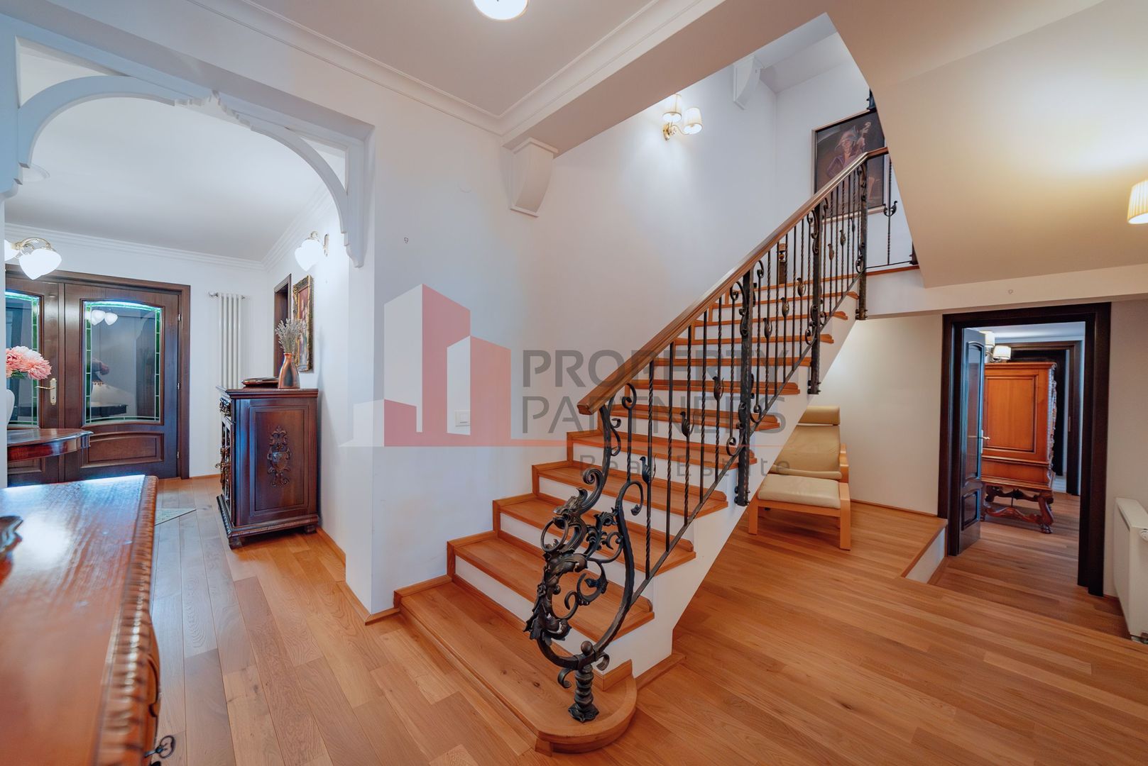 Proprietate de lux în Ghimbav, la doar 10 minute de Brașov - Poză 7