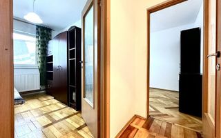 Apartament cu 3 camere de vânzare - Poză 8