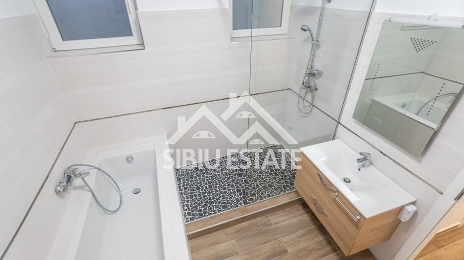Apartament de inchiriat 3 camere cu grădină-Zona Calea Cisnadiei - Poză 13
