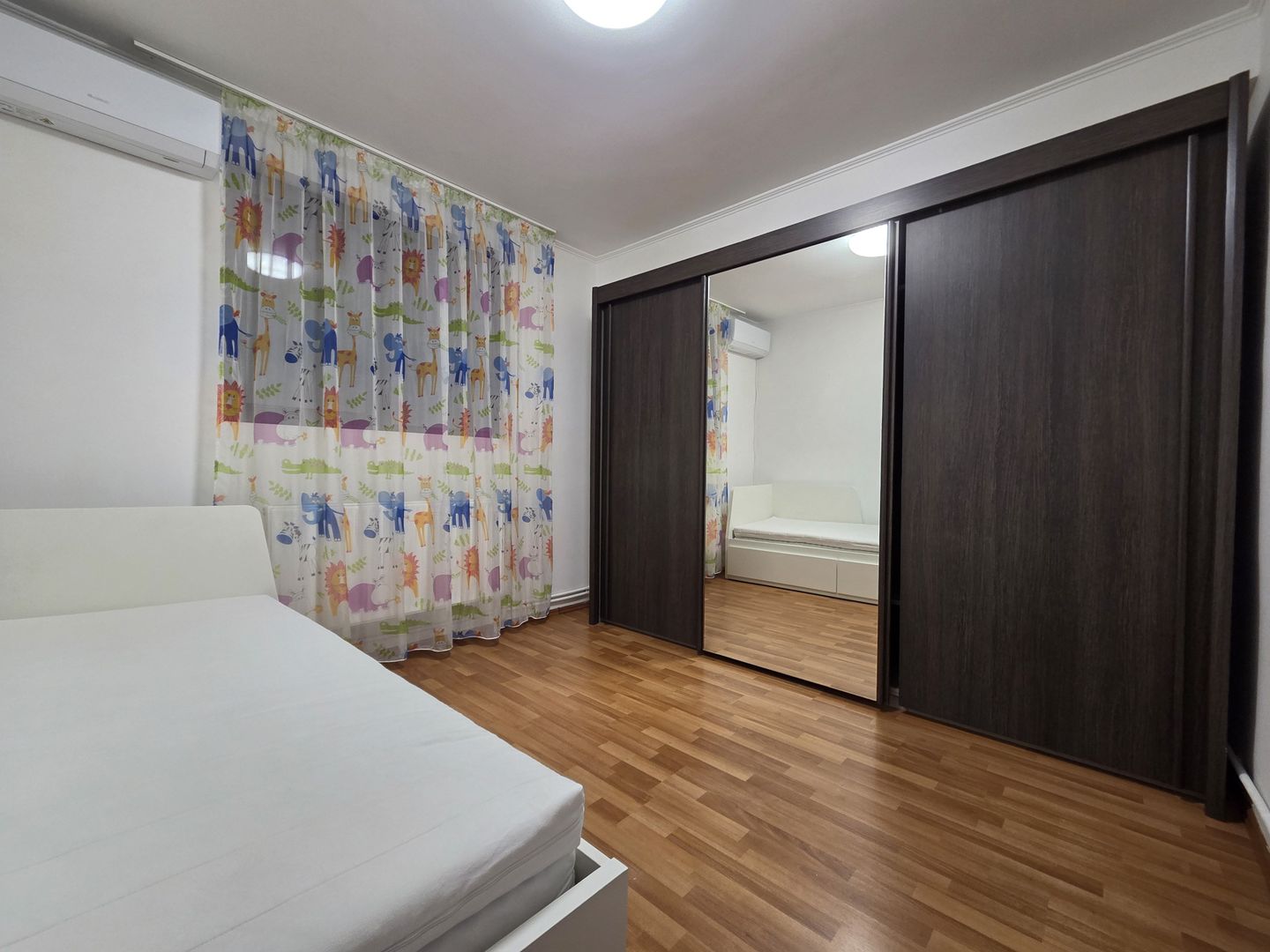 Apart 3 cam mobilat + parcări și boxe | Lângă parc și metrou Bazilescu - Poză 9