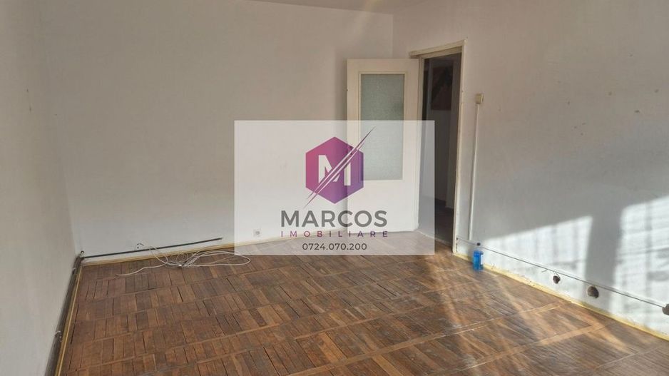 Vand apartament 3 camere Lunca - Poză 2