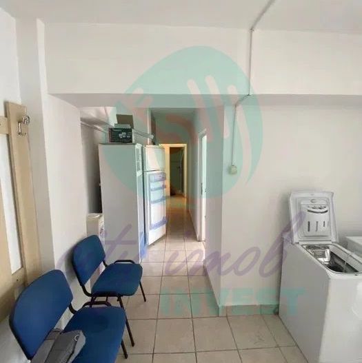 3 camere pe Bulevardul Decebal - Poză 2