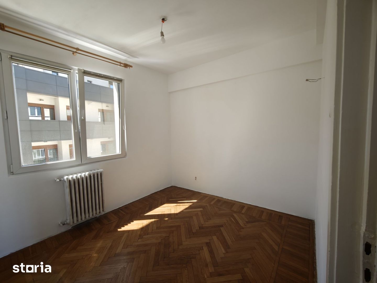 1960 // Aproape de Cismigiu // 3 Camere - Poză 2