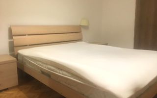 Apartament in zona Victor Babes - Poză 3