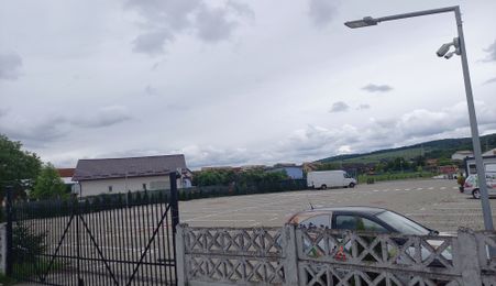 De vanzare teren intravilan suprafata  de 10.050 mp in Loc Targu Mures