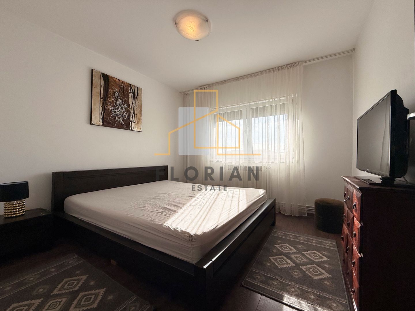 Apartament cu 3 camere, decomandat, 450 euro/ Calea Lipovei, Tm - Poză 1
