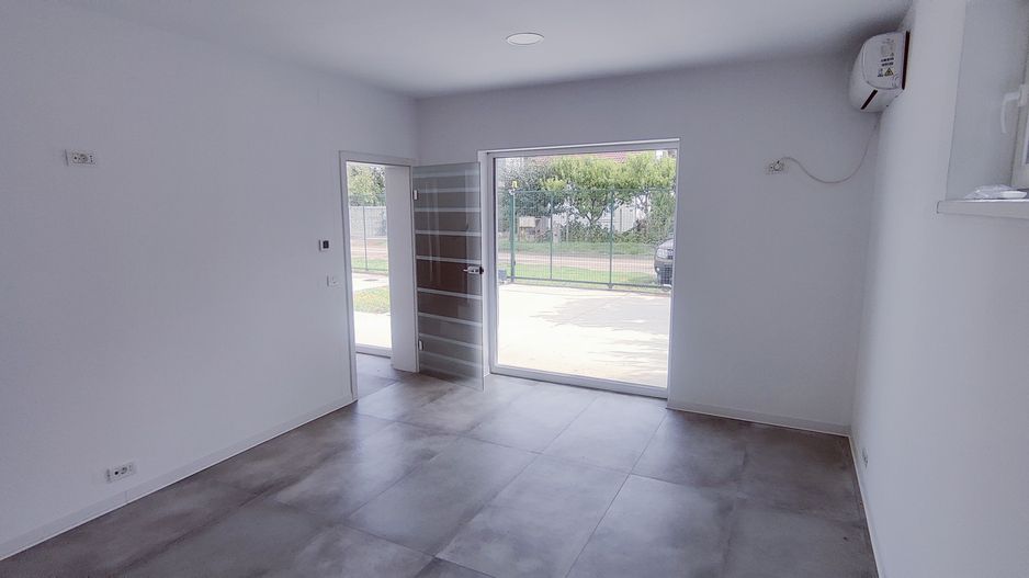 SPATIU BIROURI 180 MP , PRIMA INCHIRIERE , GIROC - Poză 14