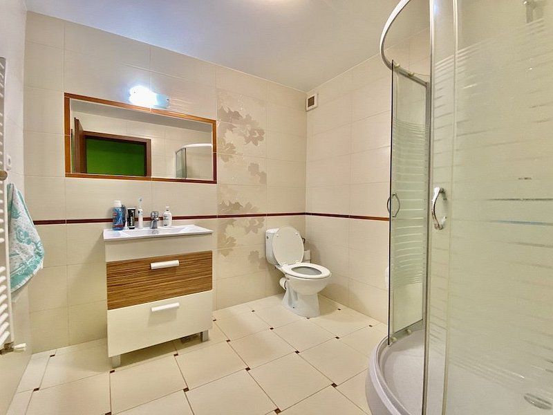 Apartament de inchiriat, zona linistita in cartierul Tractorul. - Poză 14