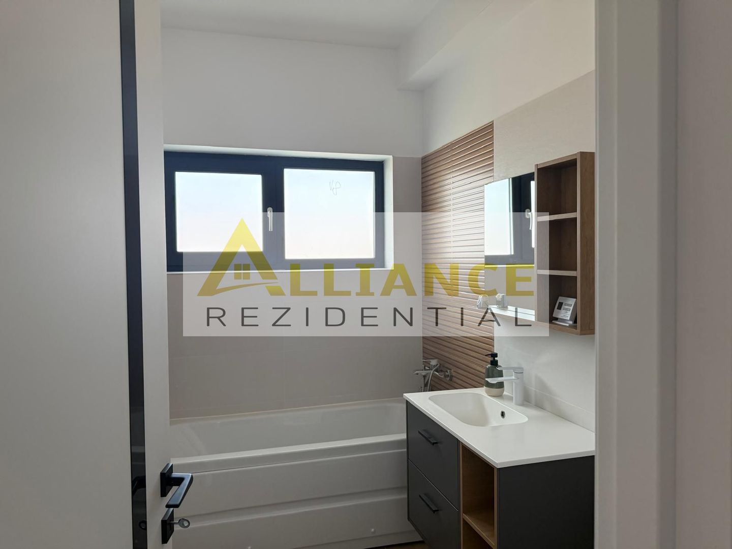 Casa individuala parter ~ 3 camere 2 bai ~ teren 375mp - Poză 4