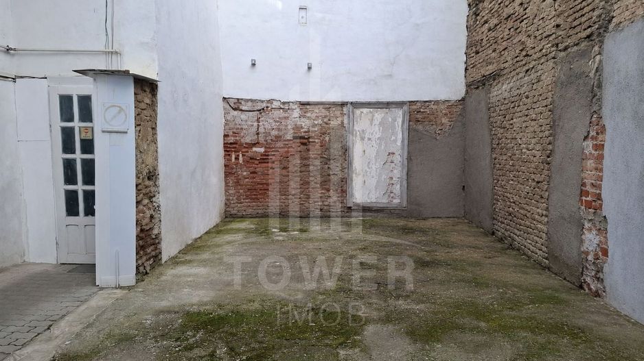 De vânzare teren cu proiect de reconstrucție apartament – zonă centrală - Poză 3