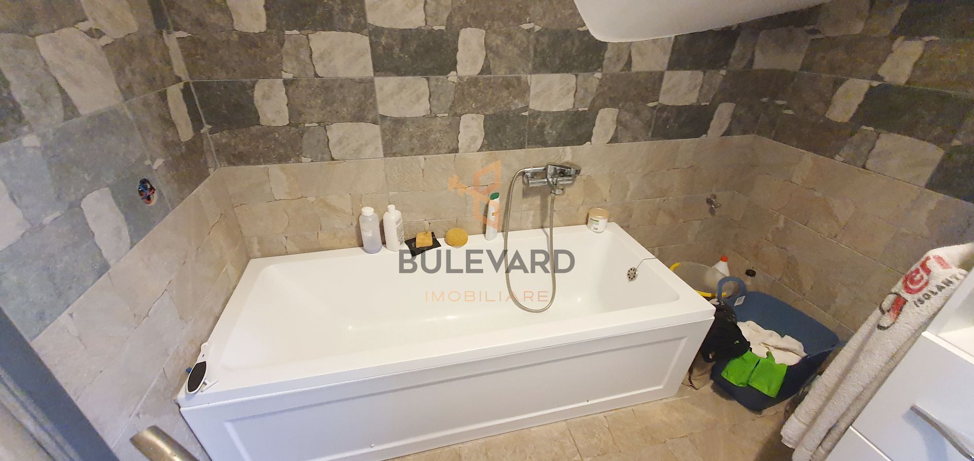 Apartament cu 2 camere+gradina 95 mp+2 locuri de parcare! - Poză 8