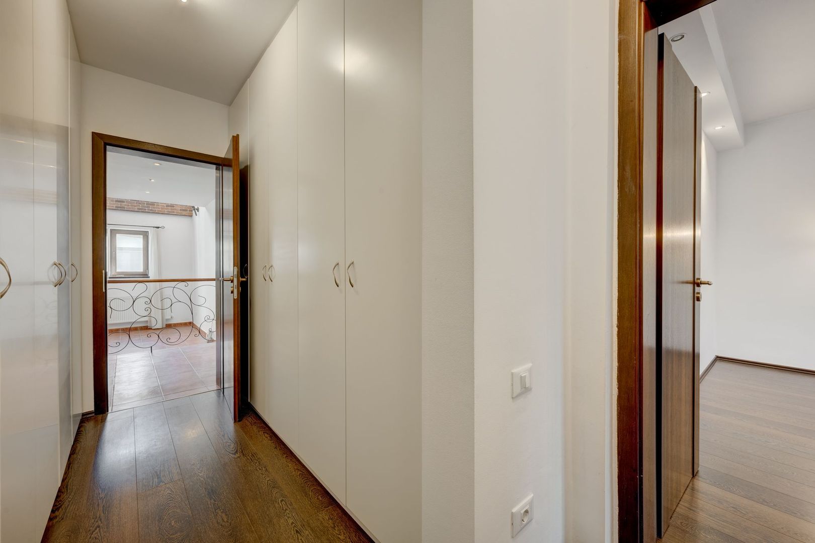 2 Vile individuale in Paradisul Verde P+M, caramida, ideal familii - Poză 56