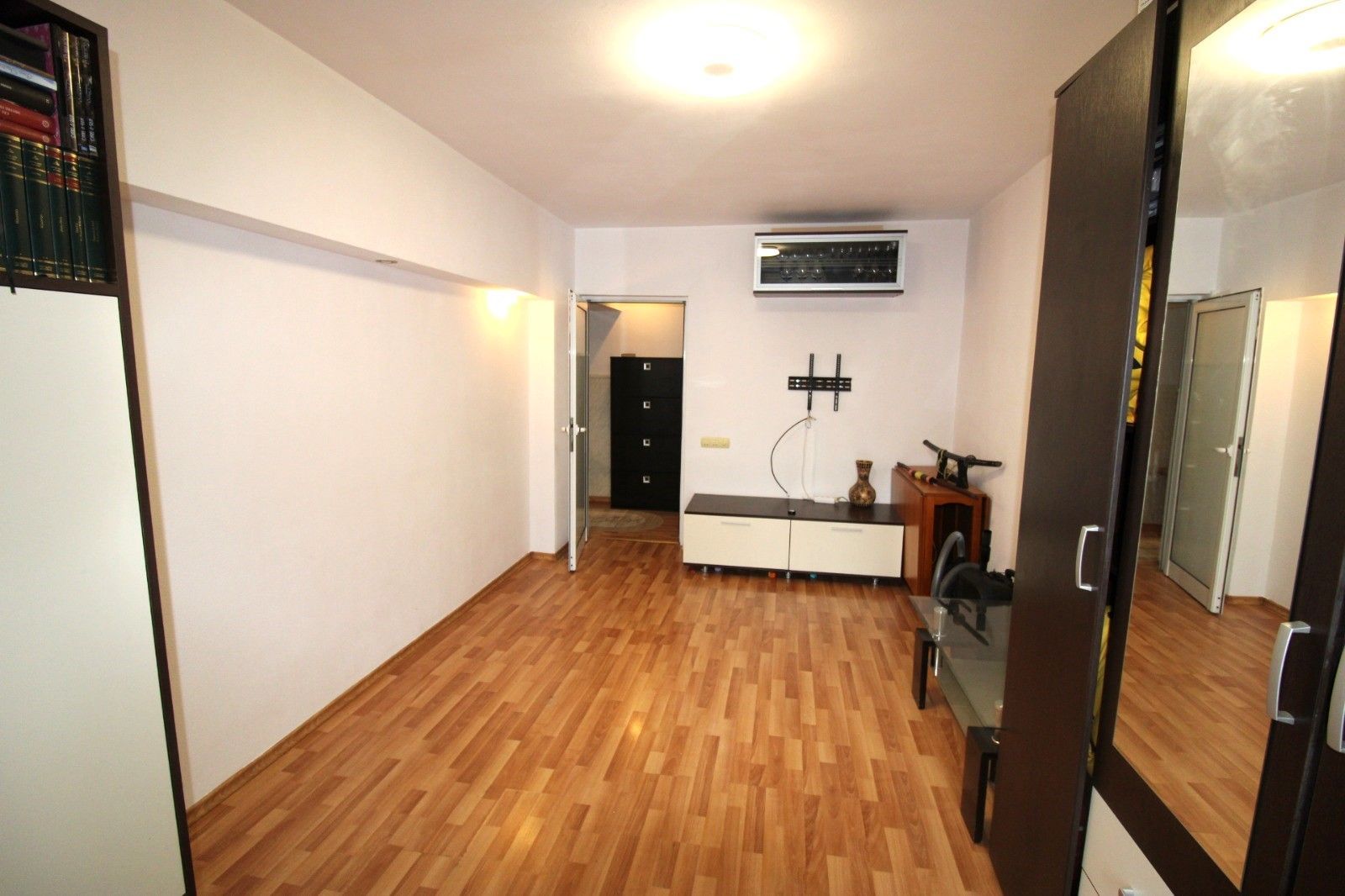 De inchiriat apartament cu 2 camere Micro 14 Masnita et. 2, 360 euro - Poză 6