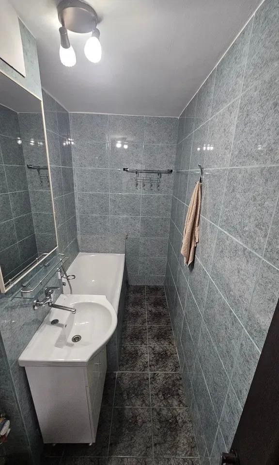 GARSONIERA LUJERULUI, BUCATARIE INCHISA, MOBILAT, METROU 5 MINUTE - Poză 4