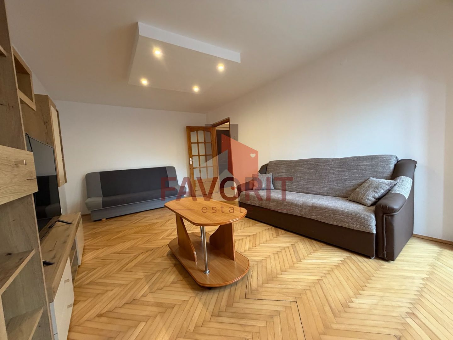 4 camere | etaj 1 | centrala proprie | mobilat si utilat | zona buna | - Poză 2